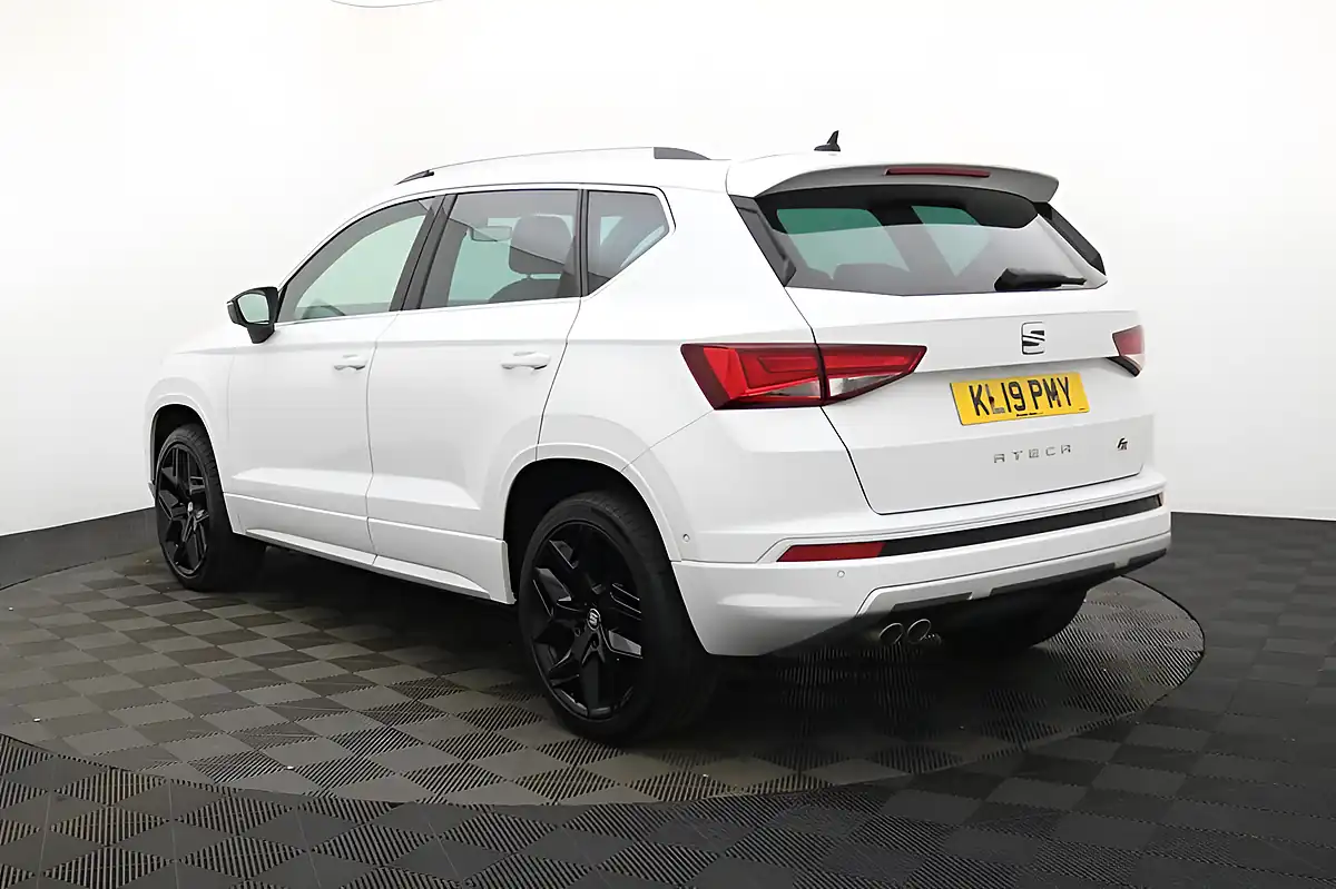 Used 2019 SEAT Ateca Fr Sport White - Interior and Exterior details 6