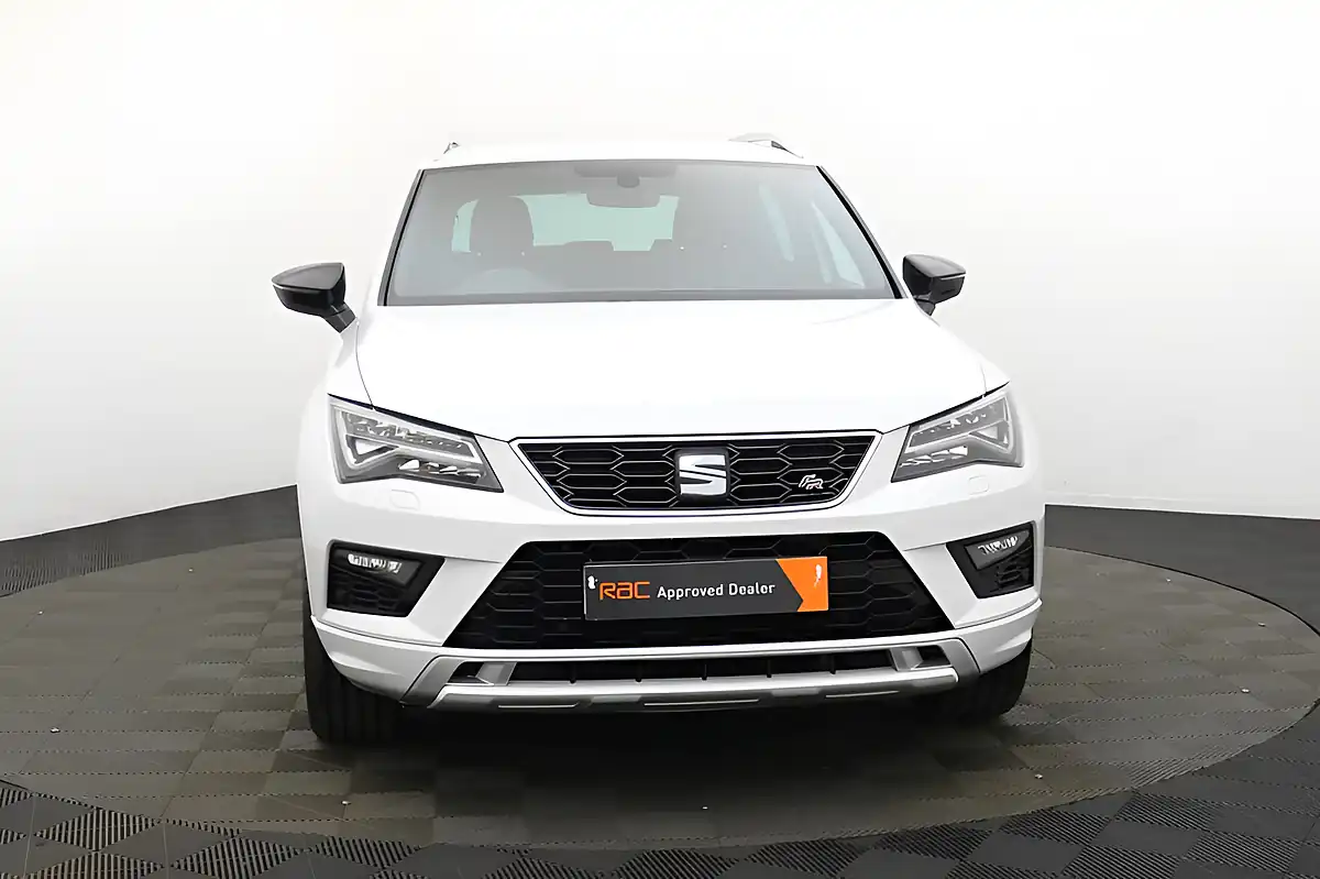Used 2019 SEAT Ateca Fr Sport White - Interior and Exterior details 9