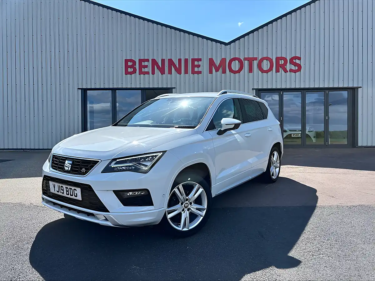 Used 2019 SEAT Ateca Fr White - Front View