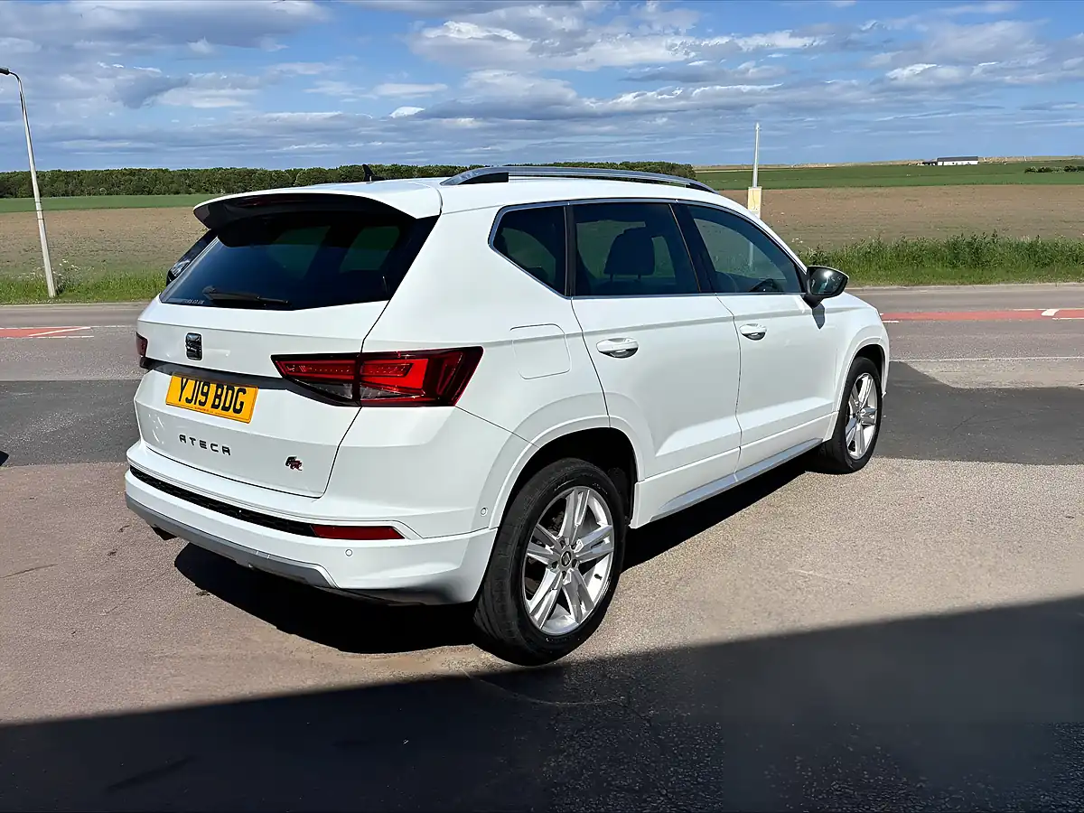 Used 2019 SEAT Ateca Fr White - Interior and Exterior details 8