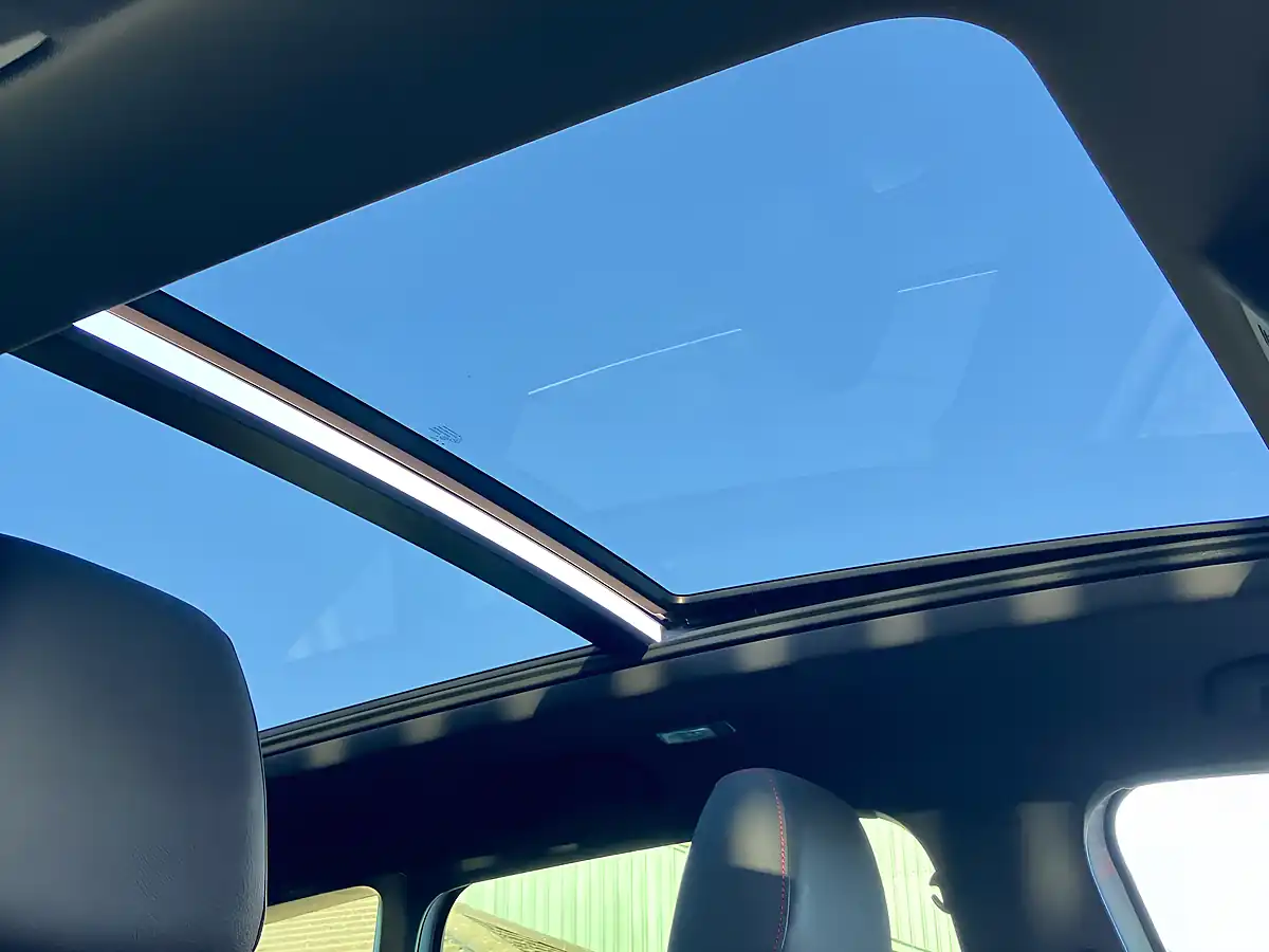 Used 2019 SEAT Ateca Fr White - Interior and Exterior details 3