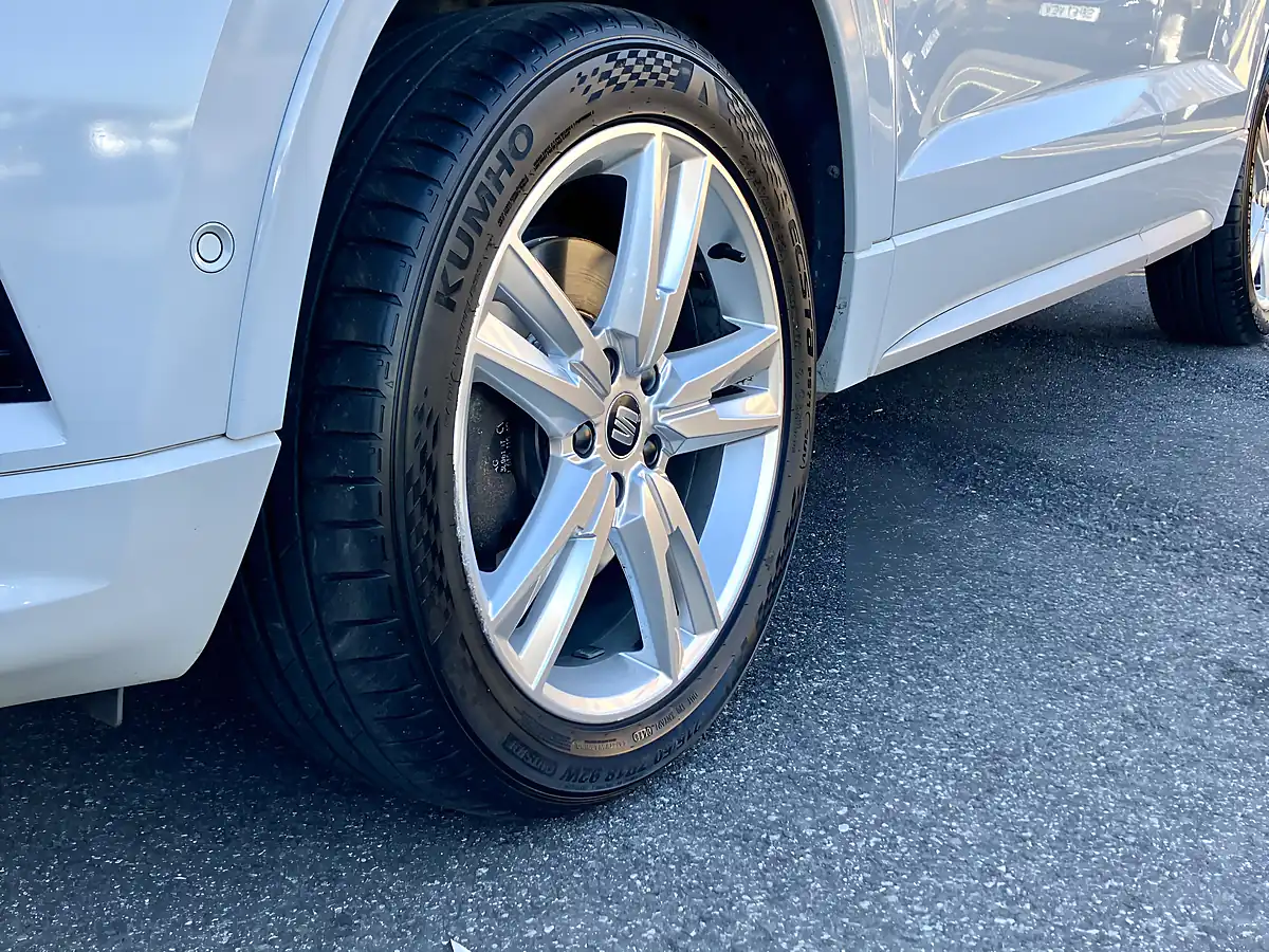 Used 2019 SEAT Ateca Fr White - Interior and Exterior details 8