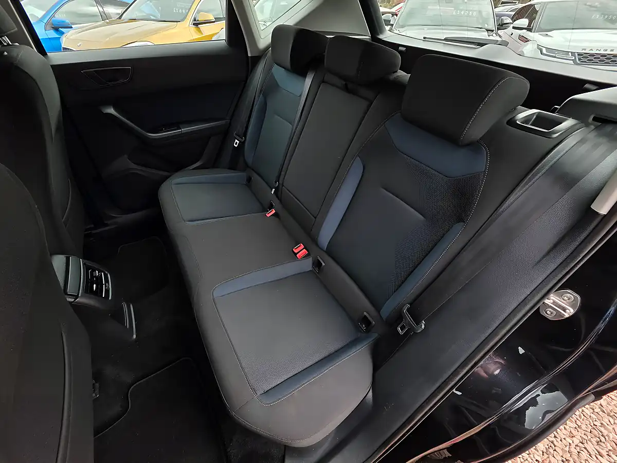 Used 2019 SEAT Ateca Se Black - Interior and Exterior details 12