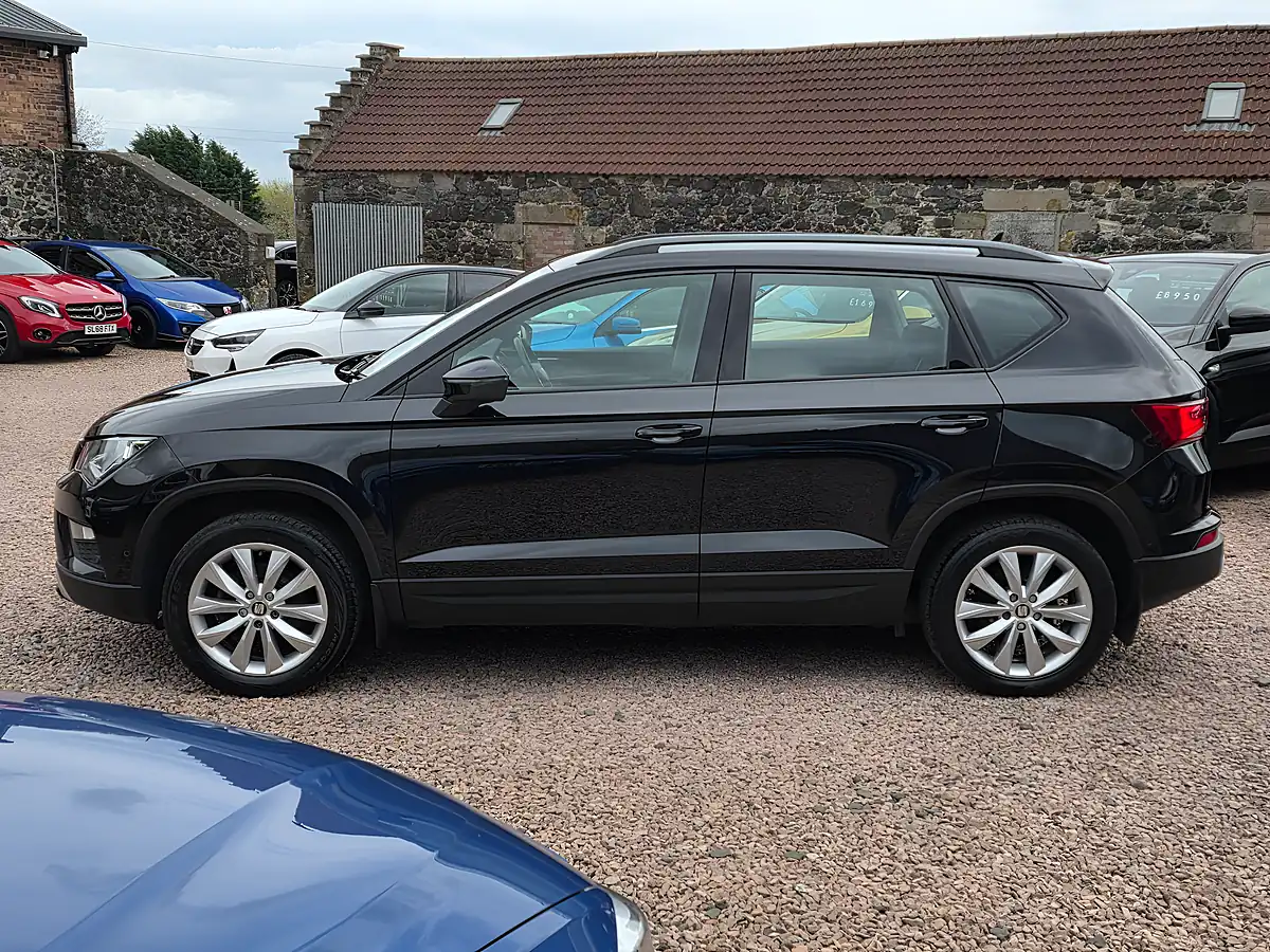 Used 2019 SEAT Ateca Se Black - Interior and Exterior details 14