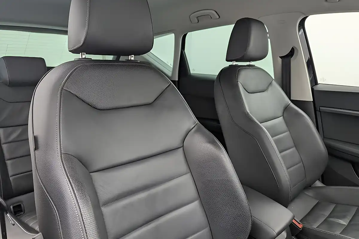 Used 2019 SEAT Ateca Se L Black - Interior and Exterior details 12
