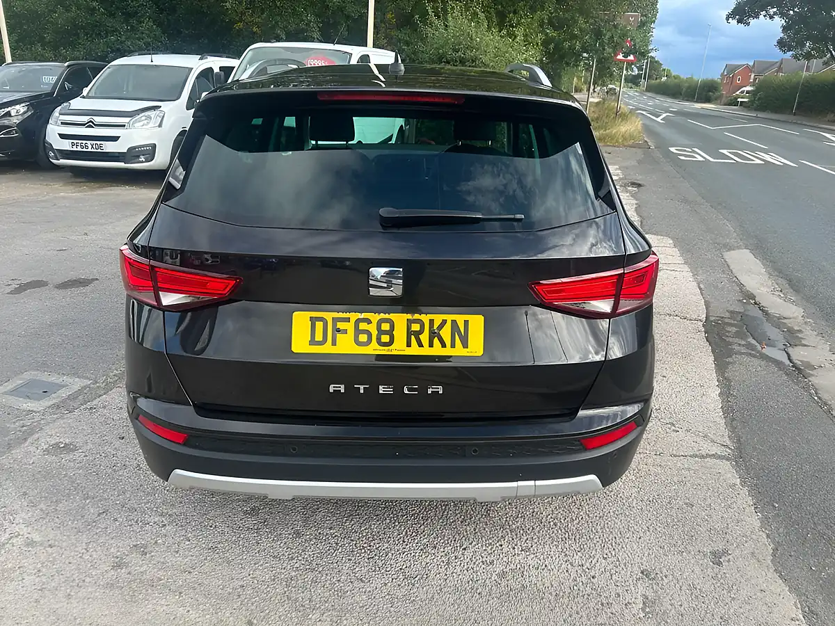 Used 2019 SEAT Ateca Se L Black - Interior and Exterior details 15