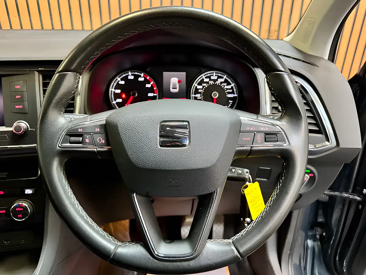 Used 2019 SEAT Ateca Se Rodium Grey Metallic - Interior and Exterior details 12