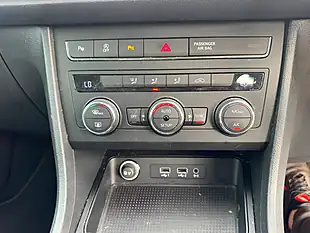 Used 2019 SEAT Ateca Se Technology Grey - Interior and Exterior details 15