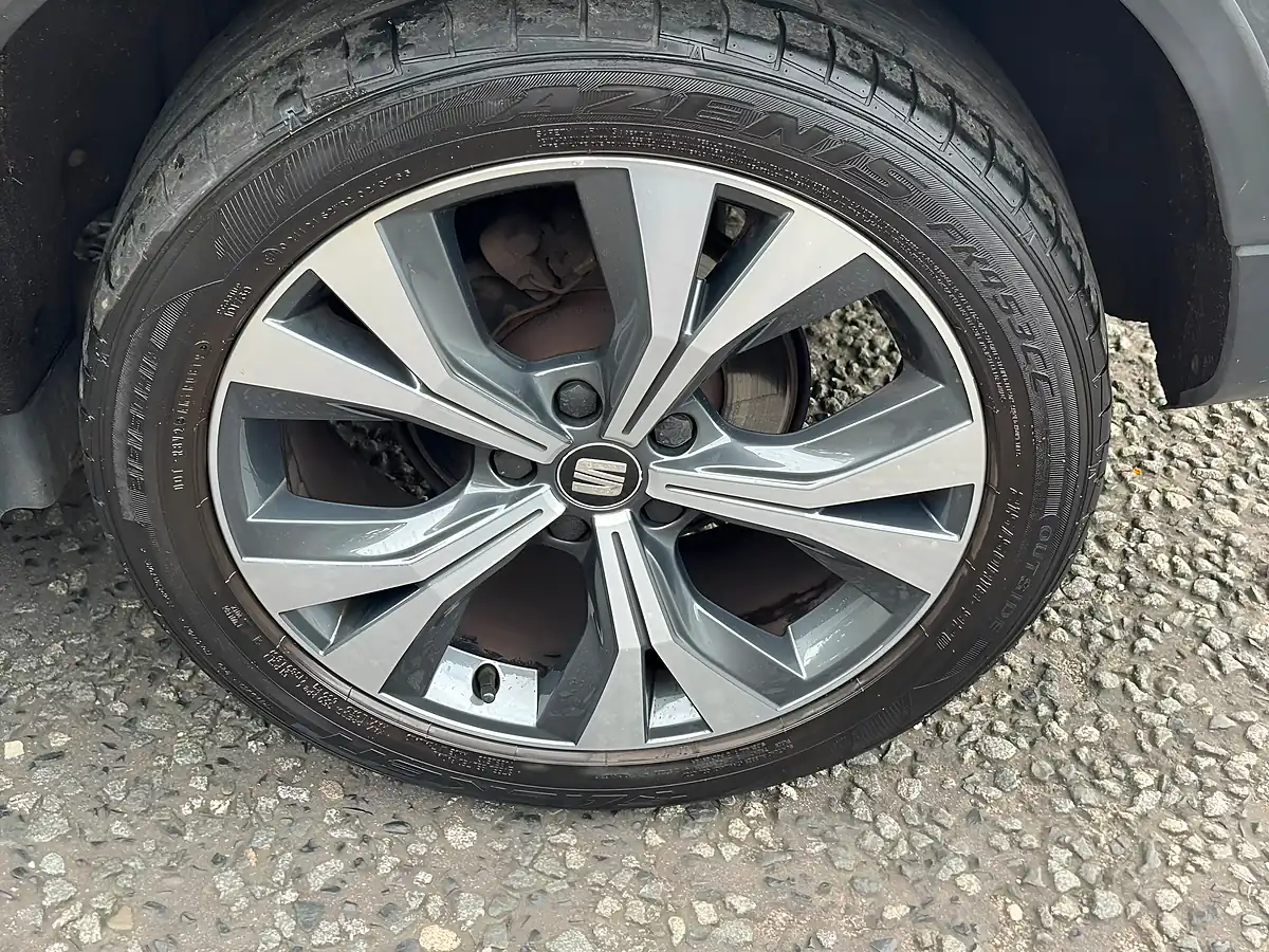 Used 2019 SEAT Ateca Se Technology Grey - Interior and Exterior details 19