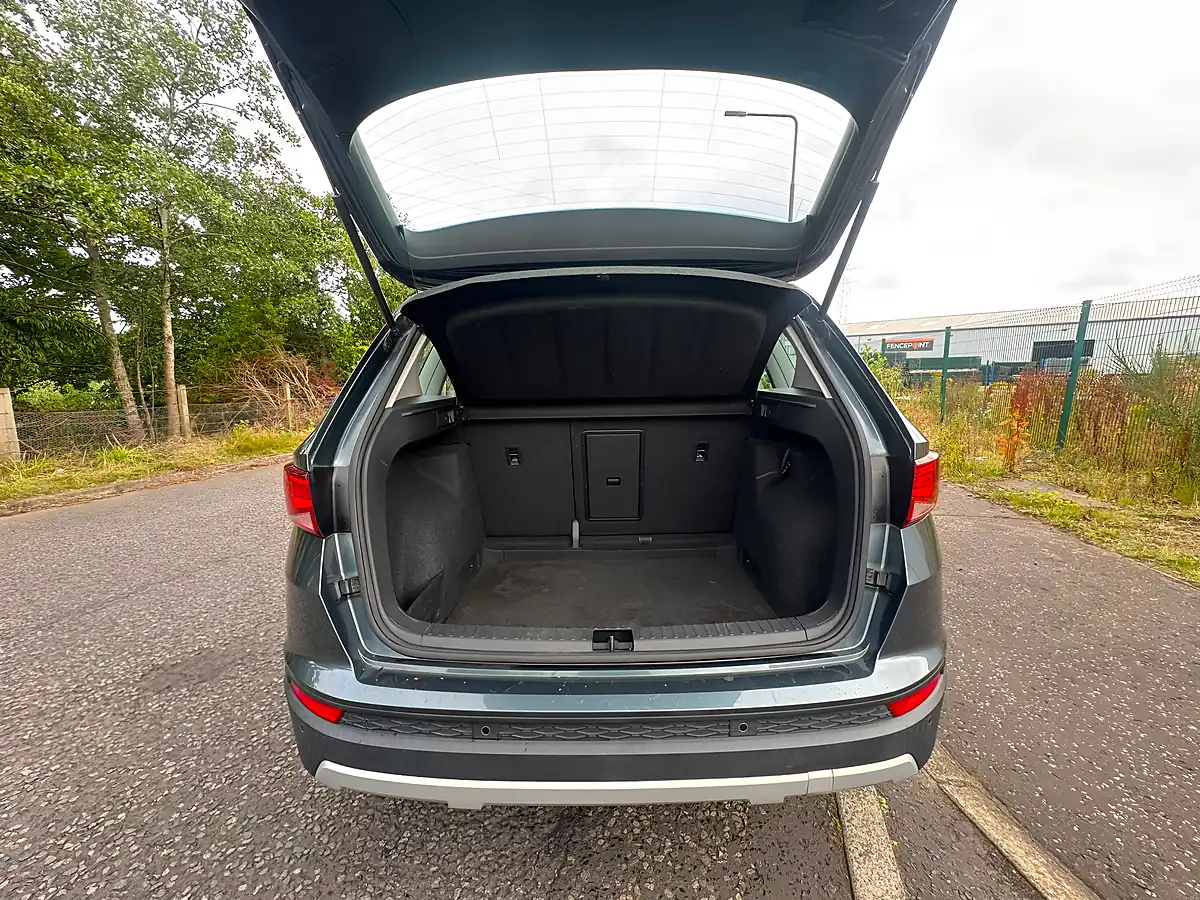 Used 2019 SEAT Ateca Se Technology Grey - Interior and Exterior details 8