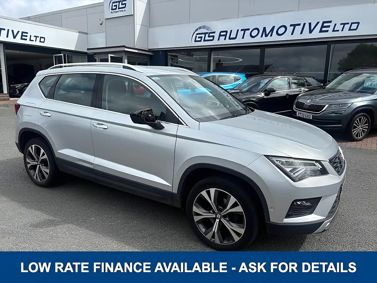Used 2019 SEAT Ateca Se Technology Grey - Front View