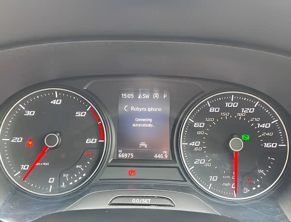 Used 2019 SEAT Ateca Se Technology Lava Blue - Interior and Exterior details 12
