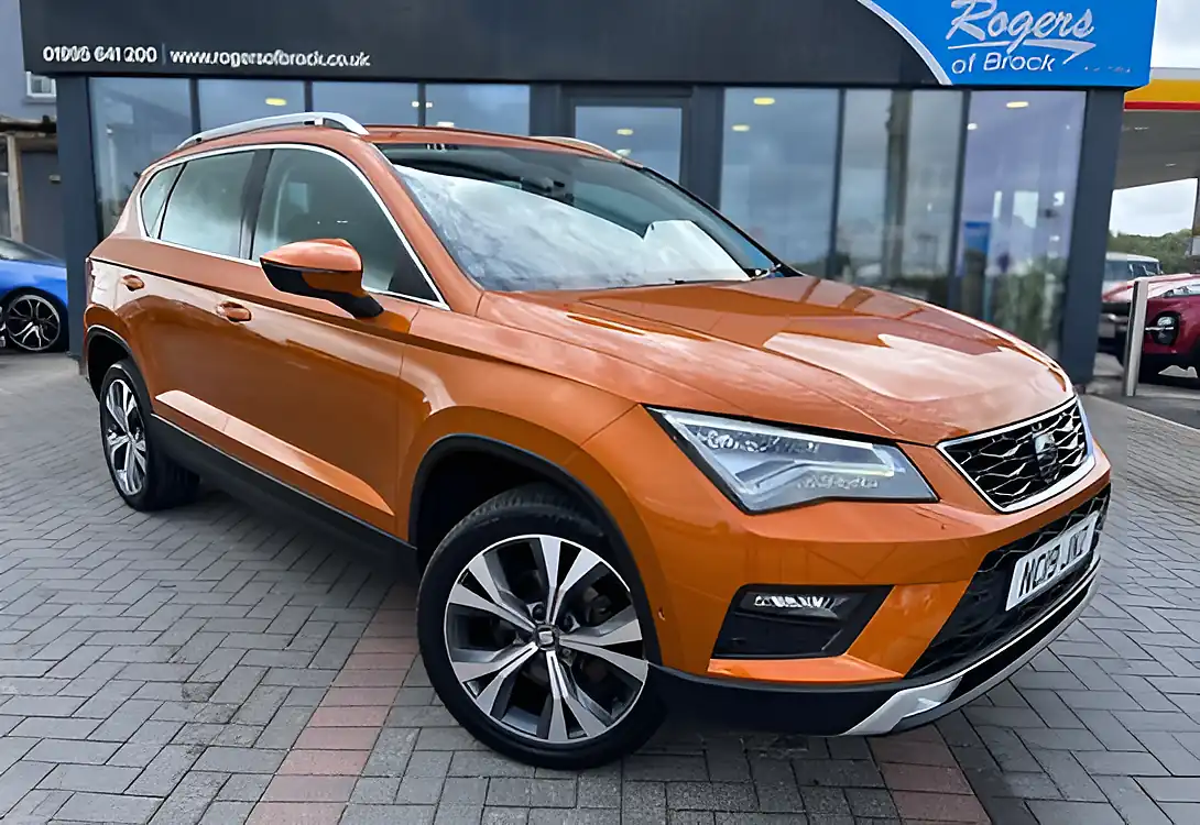 Used 2019 SEAT Ateca Se Technology Samoa Orange - Front View