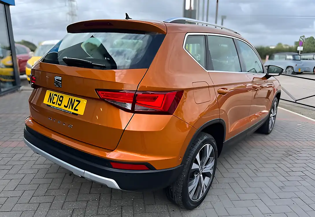 Used 2019 SEAT Ateca Se Technology Samoa Orange - Interior and Exterior details 6