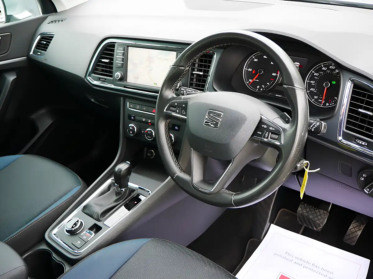 Used 2019 SEAT Ateca Se Technology Silver - Interior and Exterior details 10