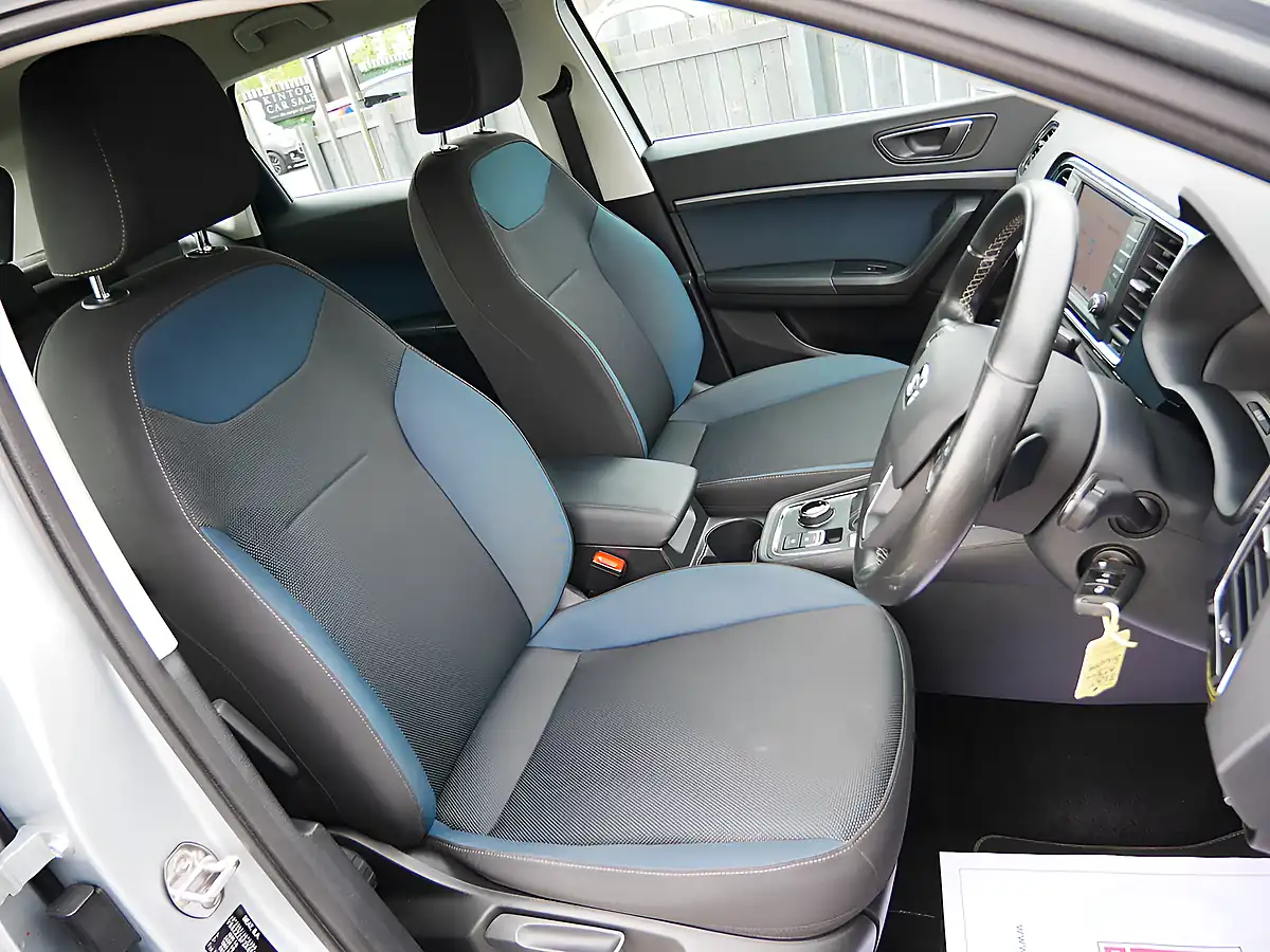 Used 2019 SEAT Ateca Se Technology Silver - Interior and Exterior details 11
