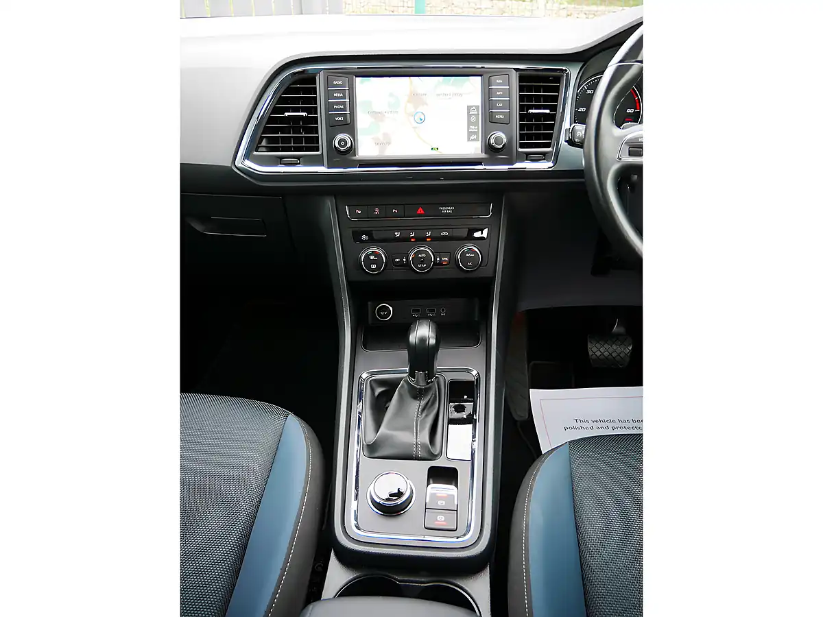 Used 2019 SEAT Ateca Se Technology Silver - Interior and Exterior details 15