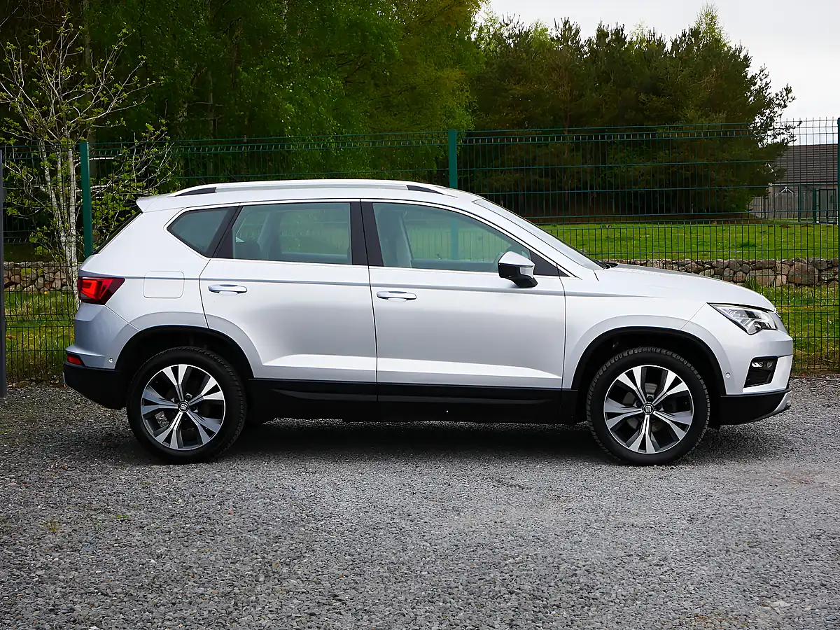 Used 2019 SEAT Ateca Se Technology Silver - Interior and Exterior details 5