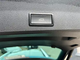Used 2019 SEAT Ateca Xcellence Lux Blue - Interior and Exterior details 15