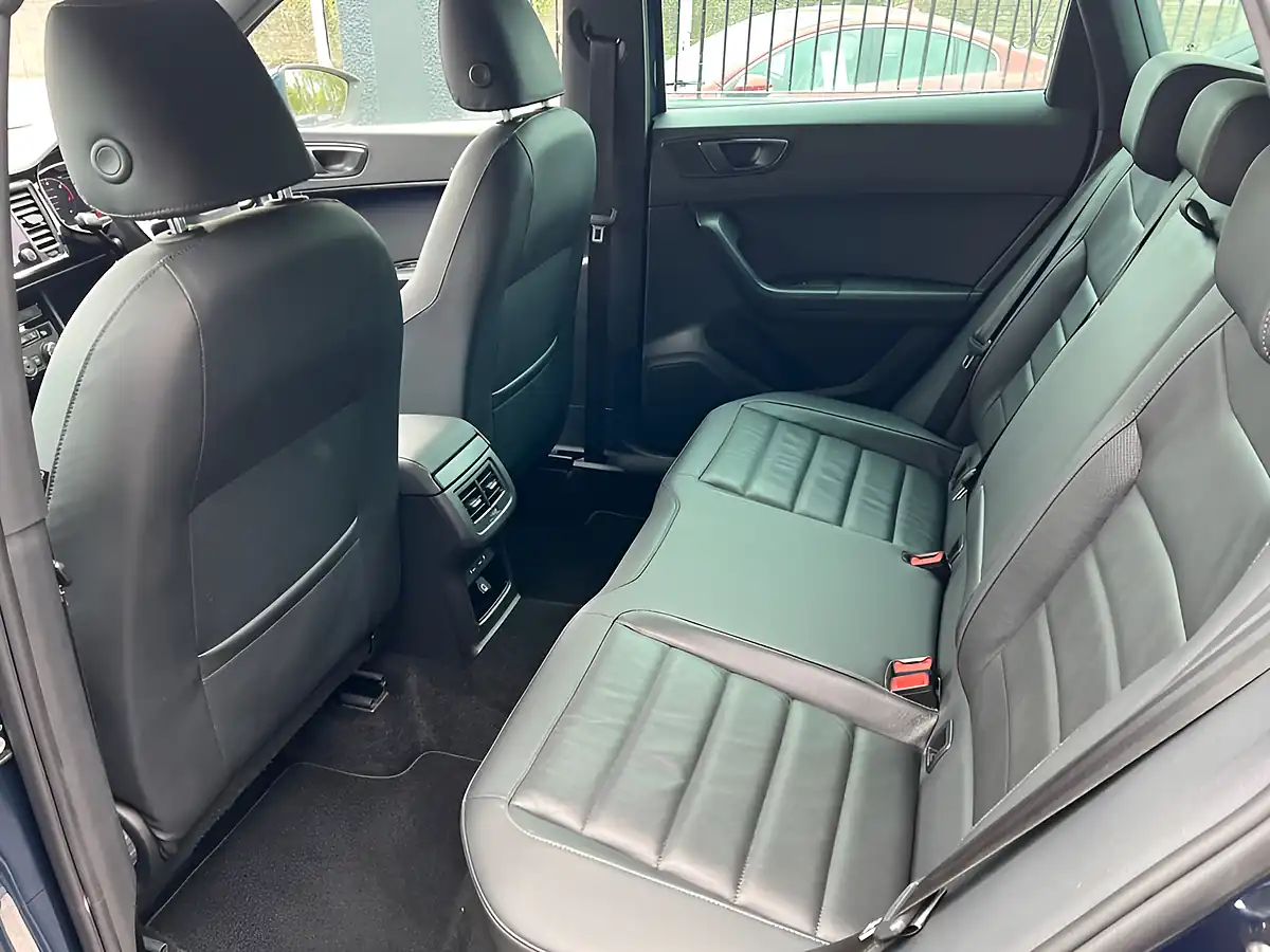 Used 2019 SEAT Ateca Xcellence Lux Blue - Interior and Exterior details 16