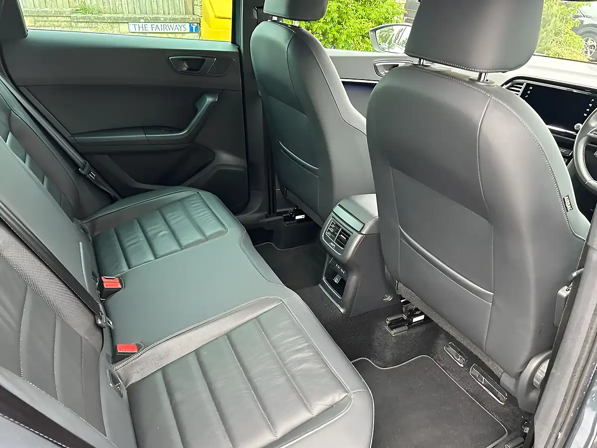 Used 2019 SEAT Ateca Xcellence Lux Grey - Interior and Exterior details 16