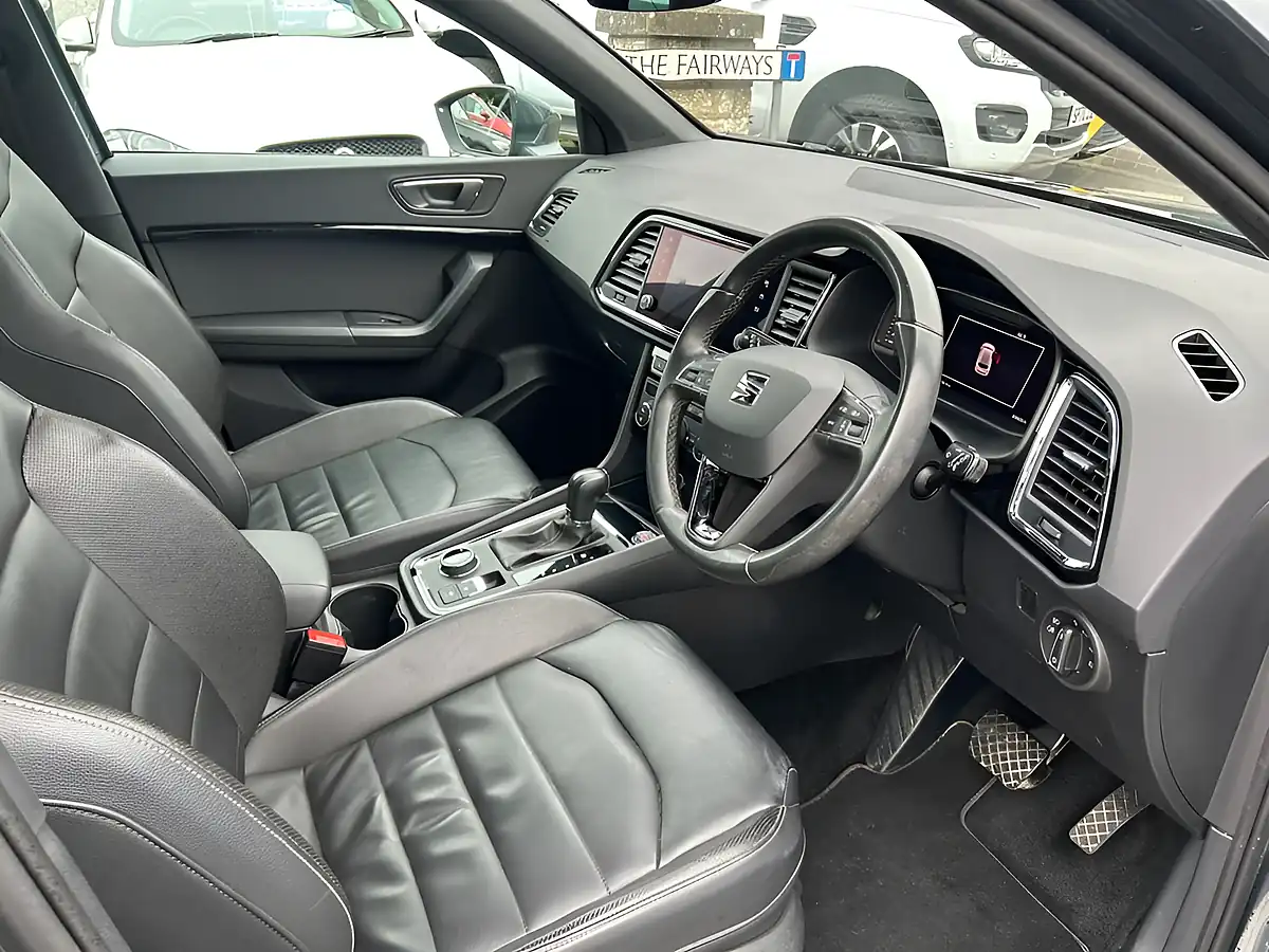 Used 2019 SEAT Ateca Xcellence Lux Grey - Interior and Exterior details 8