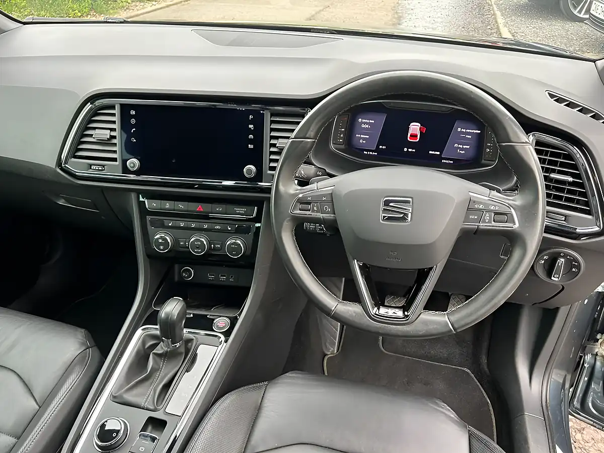 Used 2019 SEAT Ateca Xcellence Lux Grey - Interior and Exterior details 9