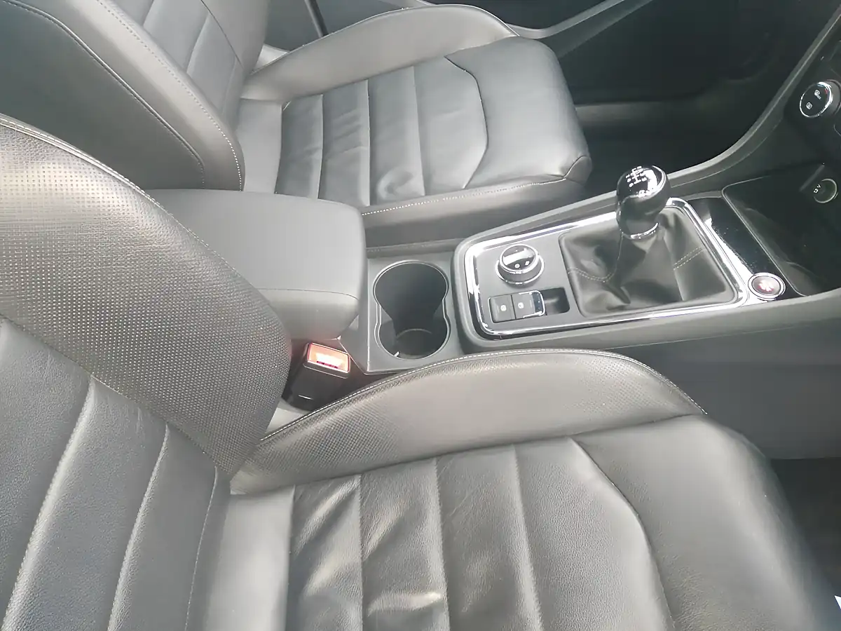 Used 2019 SEAT Ateca Xcellence Orange - Interior and Exterior details 10