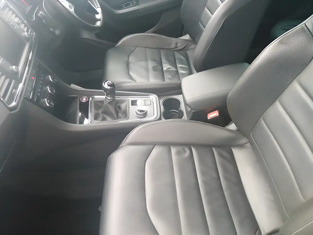 Used 2019 SEAT Ateca Xcellence Orange - Interior and Exterior details 18