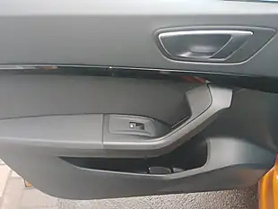 Used 2019 SEAT Ateca Xcellence Orange - Interior and Exterior details 19