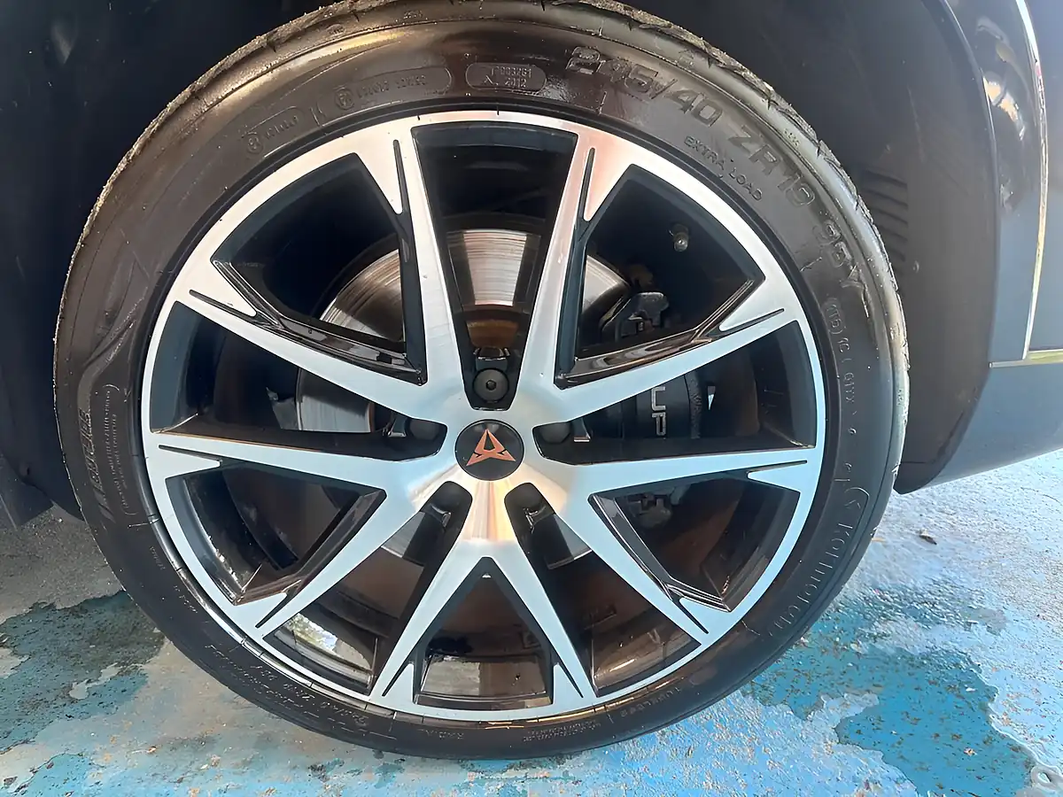 Used 2019 SEAT Cupra Ateca Black - Interior and Exterior details 16