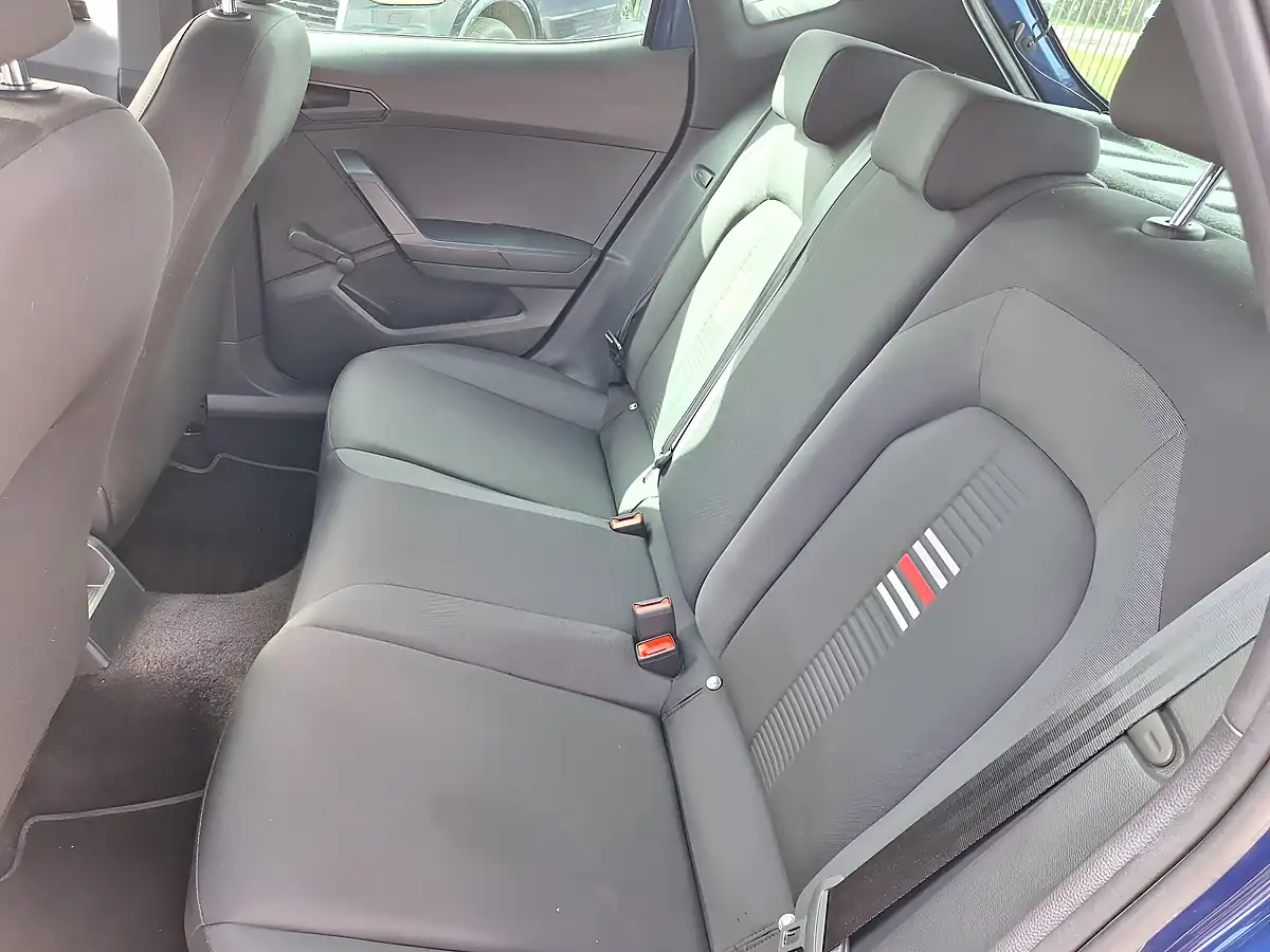 Used 2019 SEAT Ibiza Fr Blue - Interior and Exterior details 10