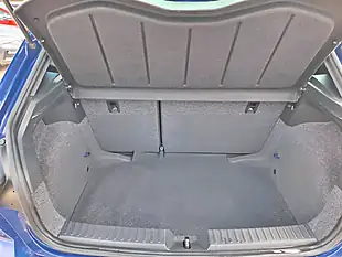 Used 2019 SEAT Ibiza Fr Blue - Interior and Exterior details 7