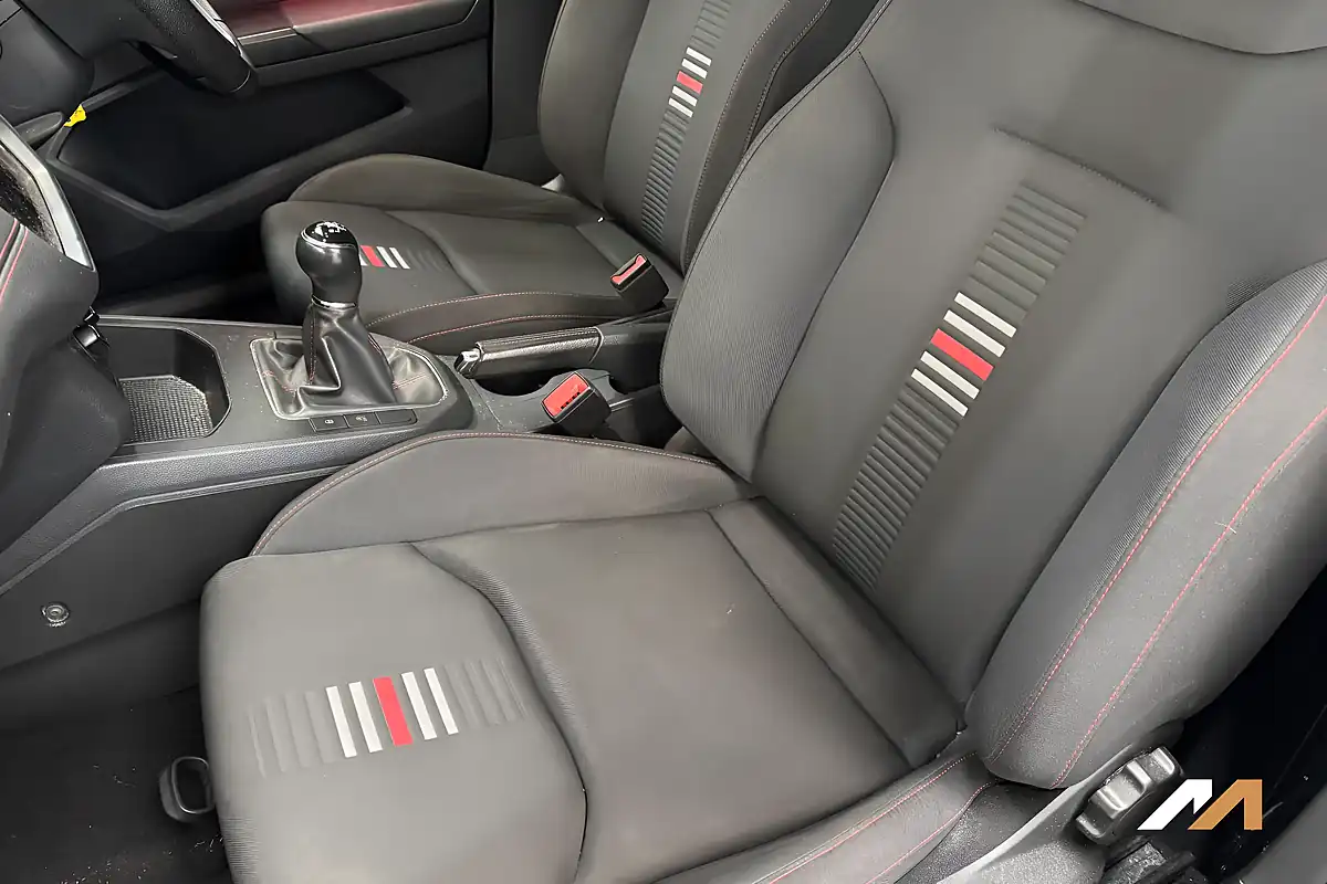 Used 2019 SEAT Ibiza Fr Blue - Interior and Exterior details 3