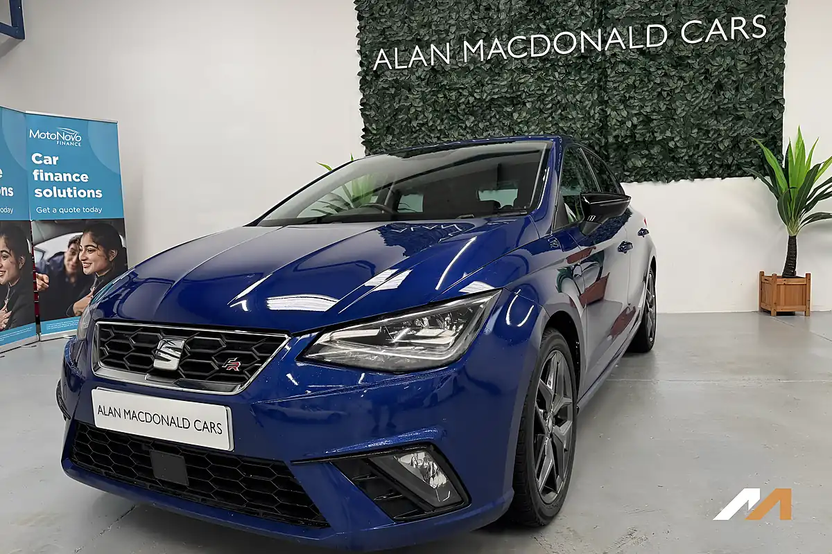 Used 2019 SEAT Ibiza Fr Blue - Interior and Exterior details 6