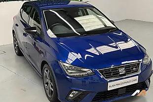 Used 2019 SEAT Ibiza Fr Blue - Interior and Exterior details 8