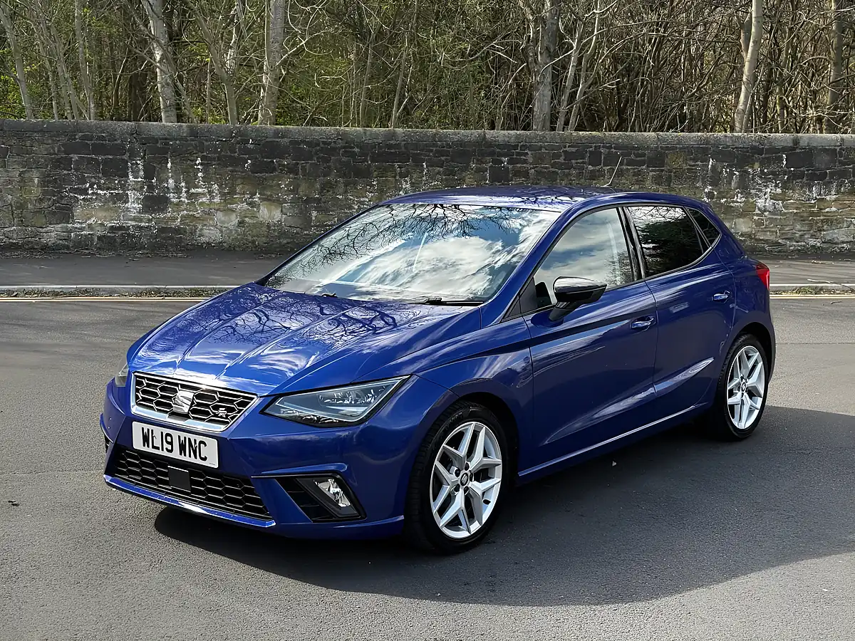 Used 2019 SEAT Ibiza Fr Blue - Front View