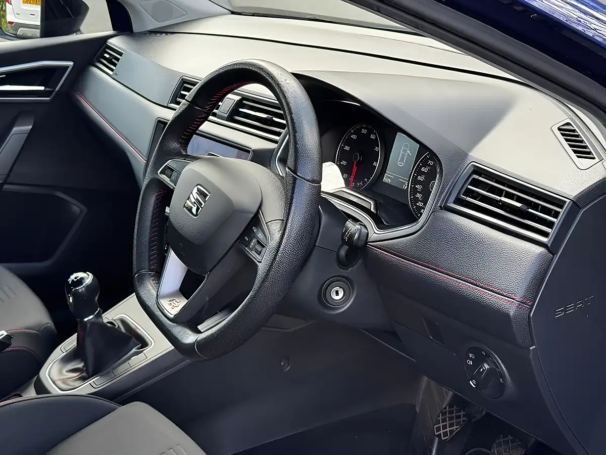 Used 2019 SEAT Ibiza Fr Blue - Interior and Exterior details 12