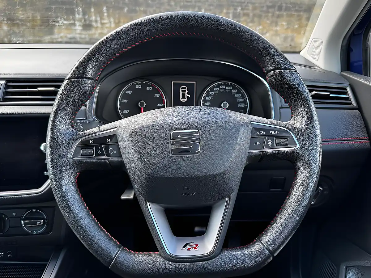 Used 2019 SEAT Ibiza Fr Blue - Interior and Exterior details 4