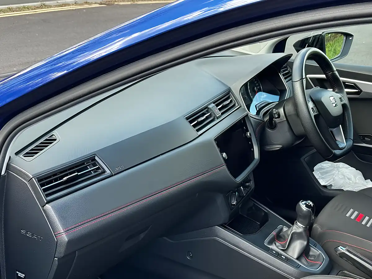 Used 2019 SEAT Ibiza Fr Blue - Interior and Exterior details 6