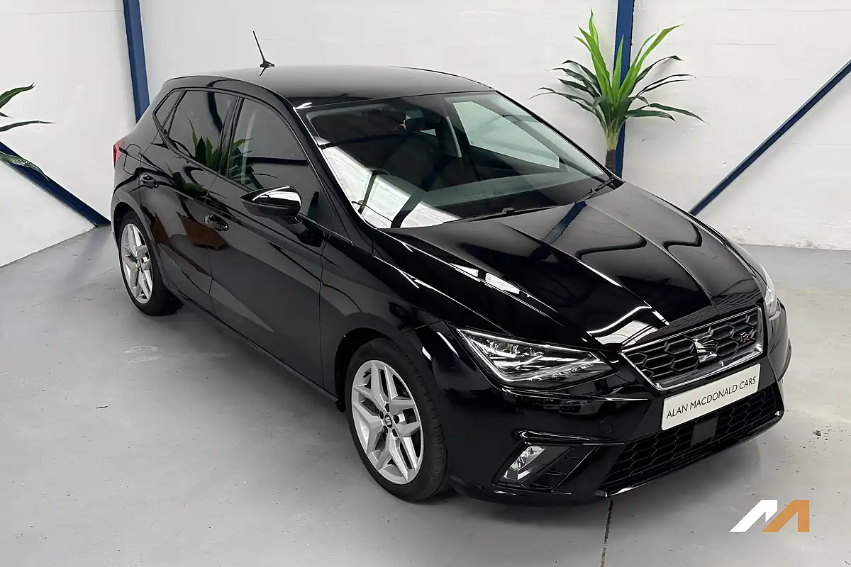 Used 2019 SEAT Ibiza Fr Midnight Black - Interior and Exterior details 11
