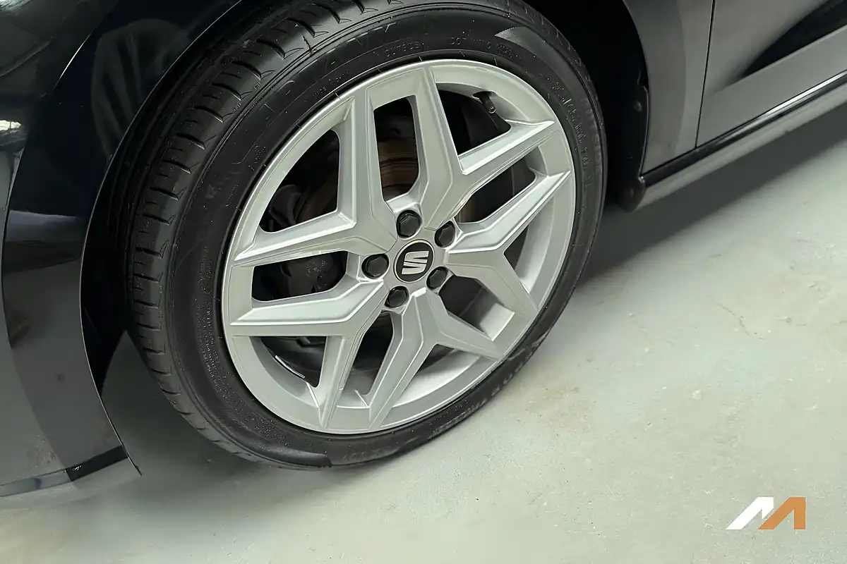 Used 2019 SEAT Ibiza Fr Midnight Black - Interior and Exterior details 13