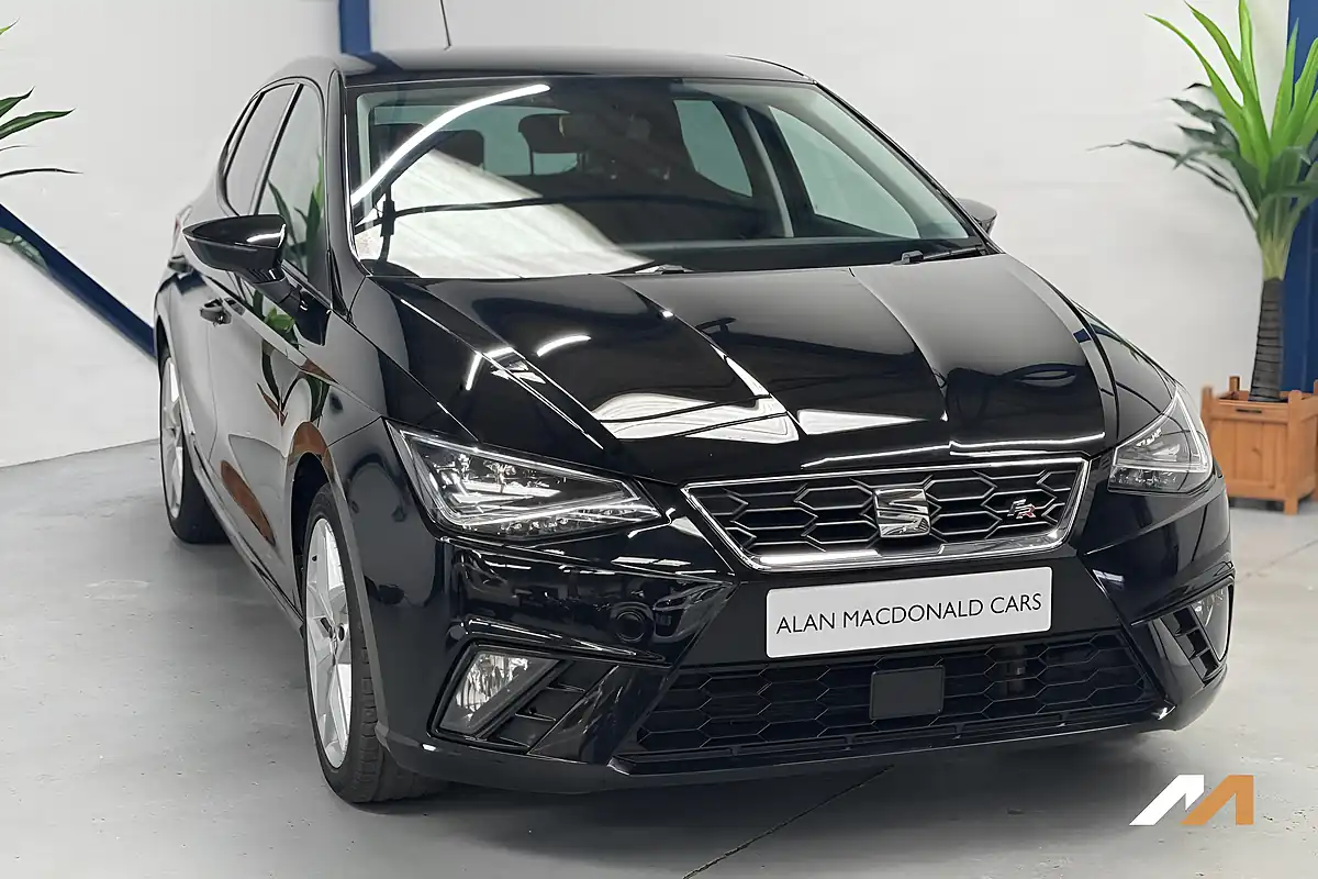 Used 2019 SEAT Ibiza Fr Midnight Black - Interior and Exterior details 7