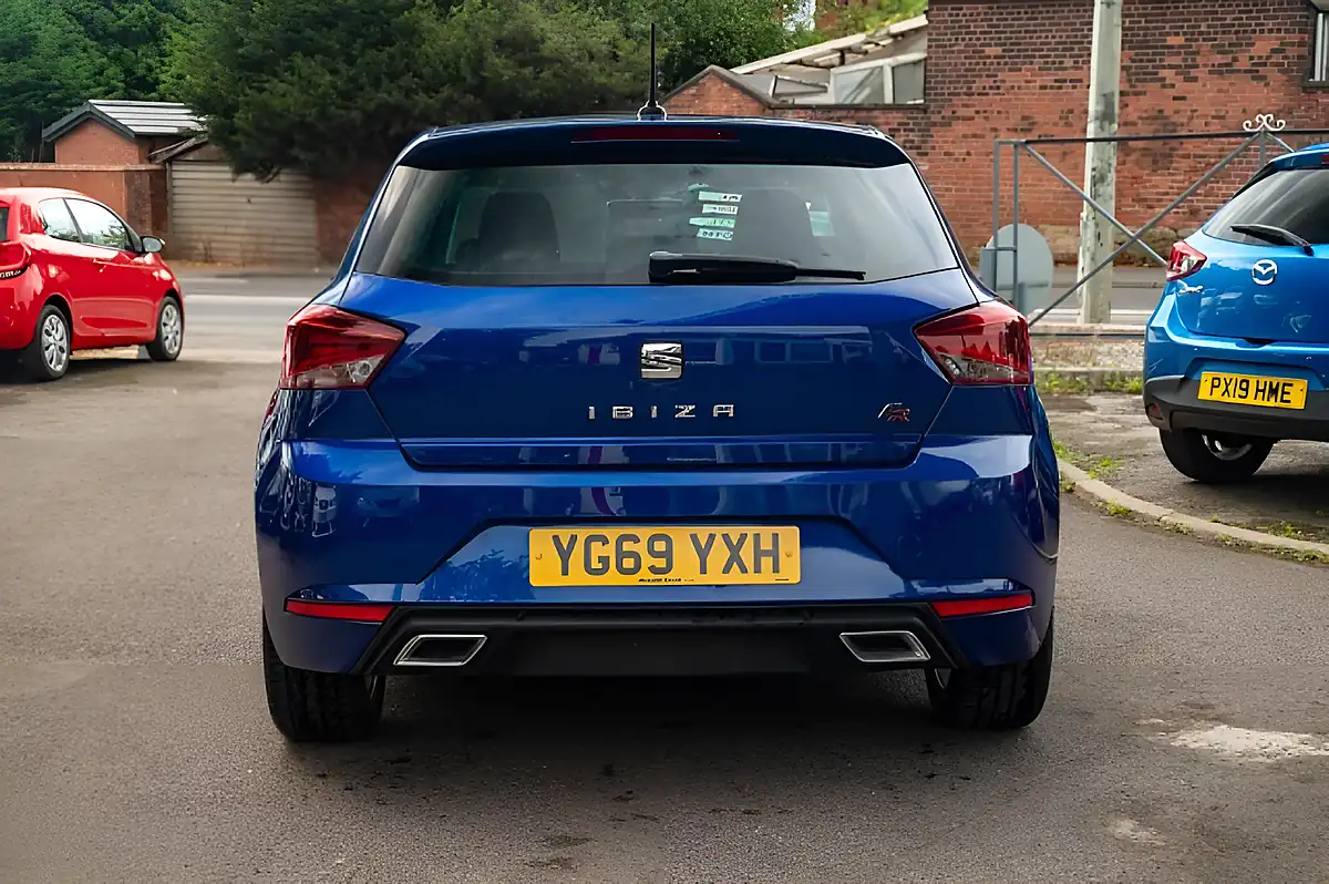 Used 2019 SEAT Ibiza Fr Mystery Blue Metallic - Interior and Exterior details 6