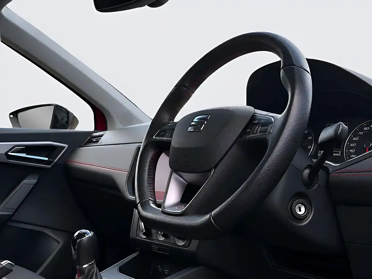 Used 2019 SEAT Ibiza Fr Red - Interior and Exterior details 10