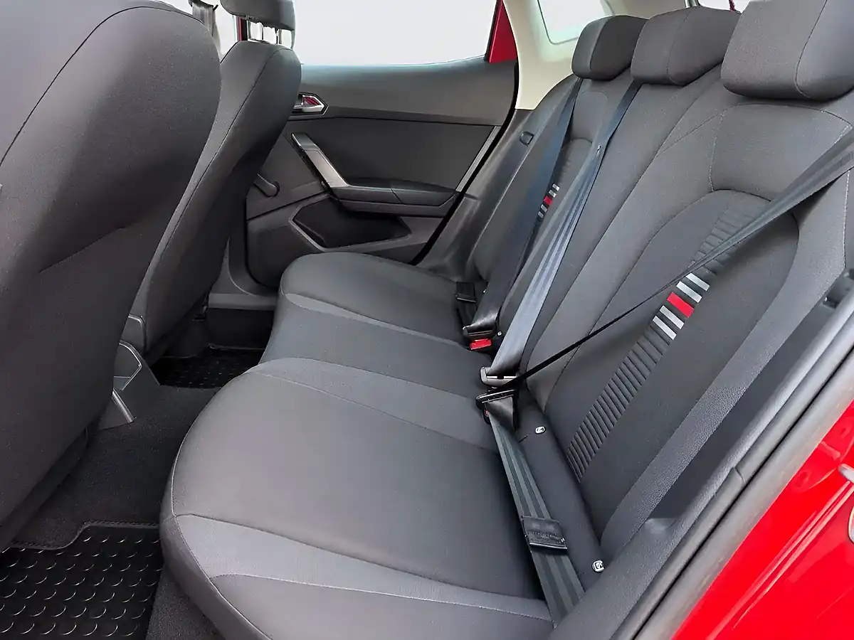 Used 2019 SEAT Ibiza Fr Red - Interior and Exterior details 12
