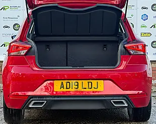 Used 2019 SEAT Ibiza Fr Red - Interior and Exterior details 10