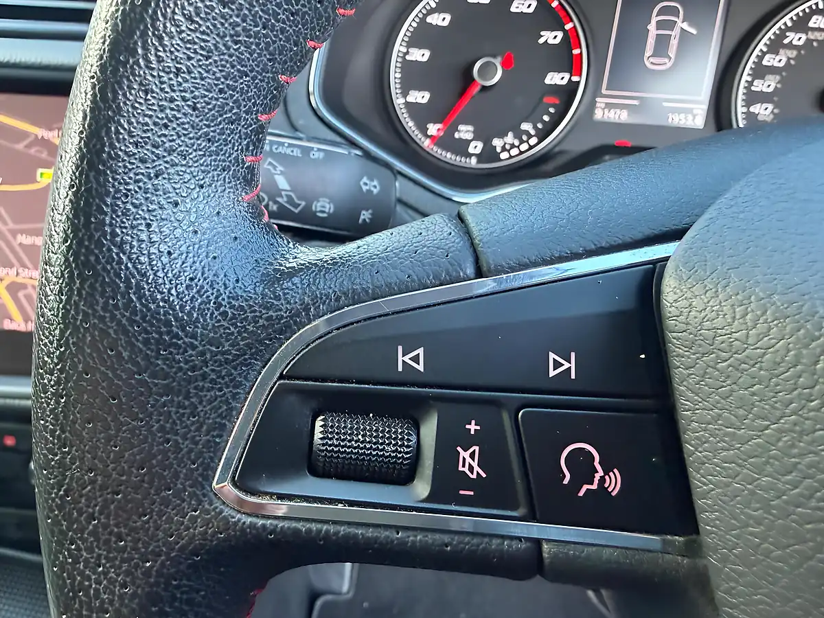 Used 2019 SEAT Ibiza Fr Red - Interior and Exterior details 20