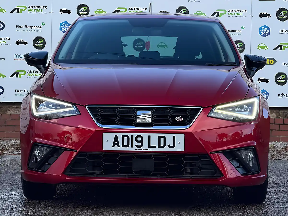 Used 2019 SEAT Ibiza Fr Red - Interior and Exterior details 6