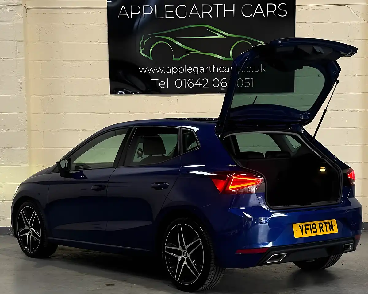 Used 2019 SEAT Ibiza Fr Sport Blue - Interior and Exterior details 8